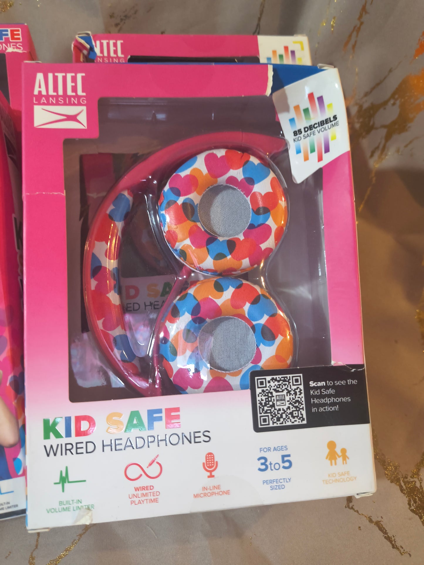 Kids safe wired head phones